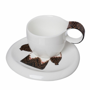 Set cana si farfurioara pictata 'Ia Romaneasca' 1