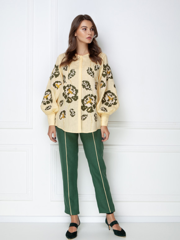 “Camelia” beige blouse