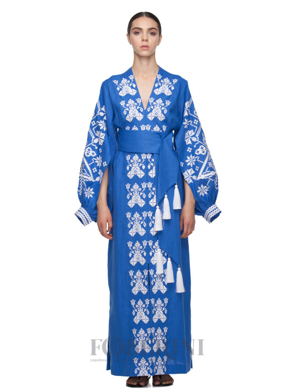 Kimono embroidered dress “Morning fog”