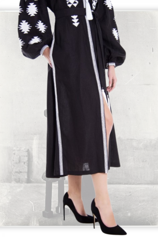Embroidered dress “Black geometry”