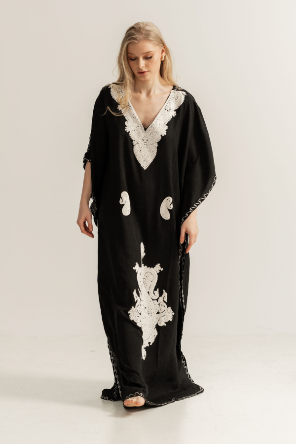 The Moroccan Caftan in black and white embrodery